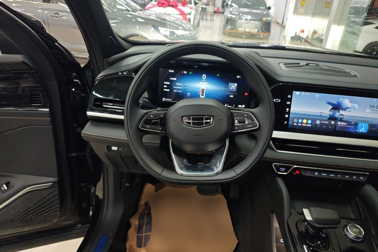 GEELY Monjaro 2025 car image #15
