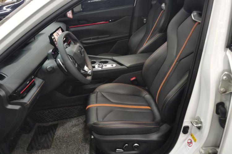 Changan UNI-V 2024 car image #15
