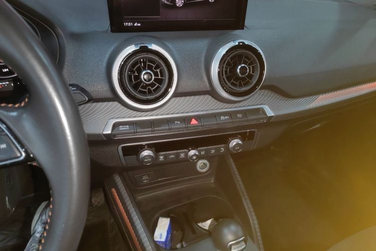 Audi Q2L e-tron 2022 car image #15