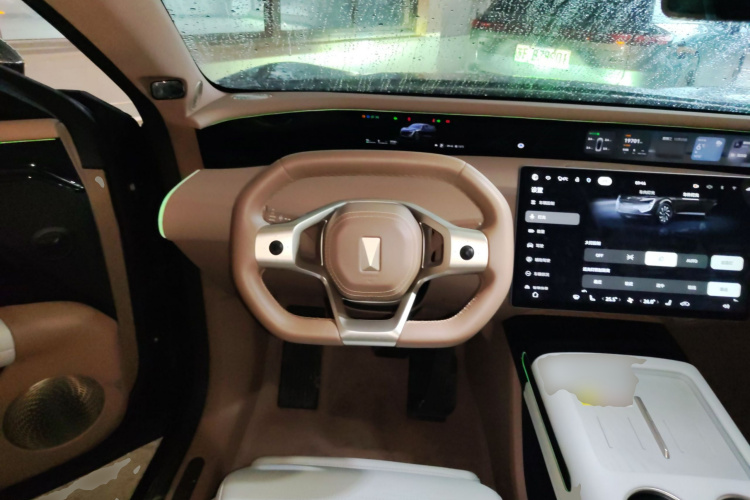 Avatr 07 2025 car image #15