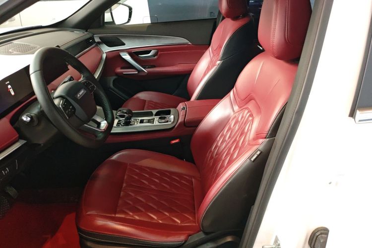 X70 PLUS 2024 car image #15