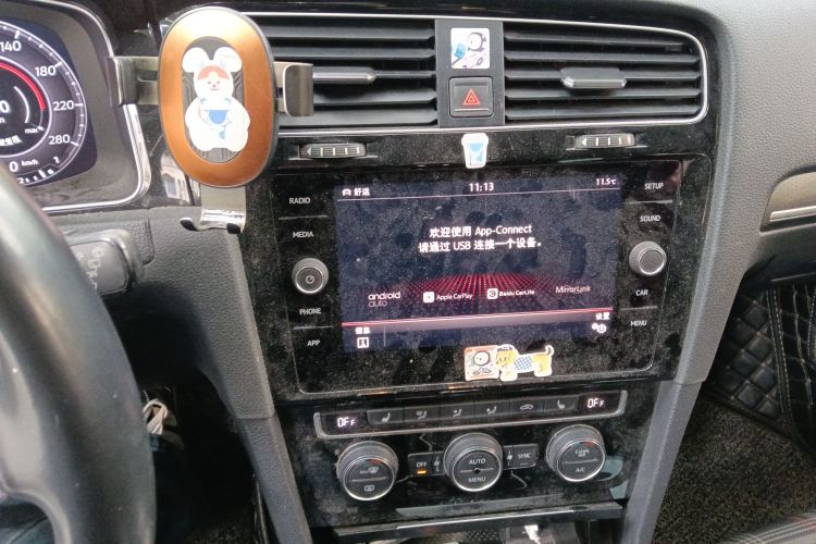 Volkswagen GolfGTI 2017 #15 Volkswagen GolfGTI 2017 car image #15