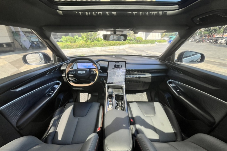 GEELY Boyue 2023 car image #15