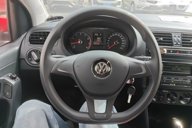 Polo 2017 #15 Polo 2017 car image #15