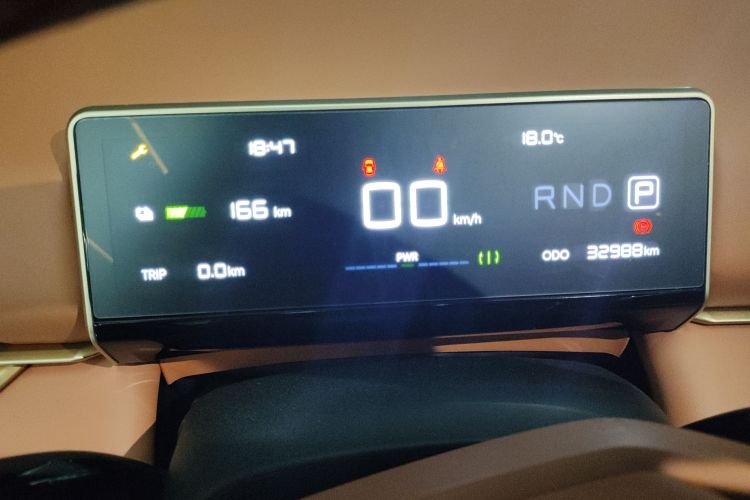 哪吒汽车 哪吒X 2024 汽车图片 #15