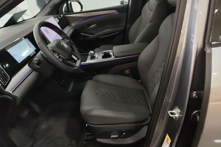 BYD SongL DM-i 2025 car image #15