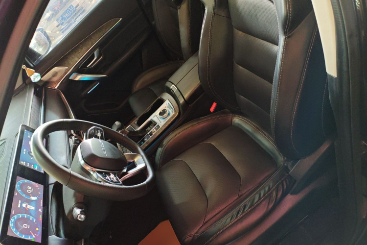 X70 PLUS 2020 car image #15