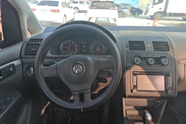 Volkswagen Touran 2014 #15 Volkswagen Touran 2014 immagine di auto #15