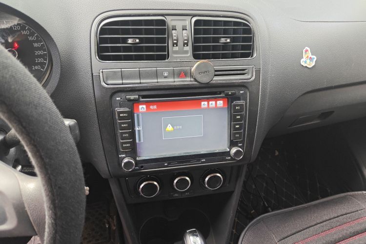 Polo 2016 #15 Polo 2016 car image #15