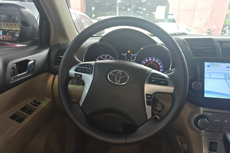 Toyota Highlander 2014 #15 Toyota Highlander 2014 car image #15