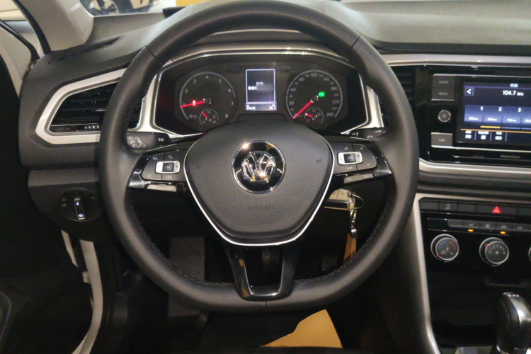 T-Roc 2020 car image #15