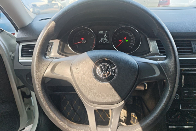 Volkswagen Bora 2020 car image #15
