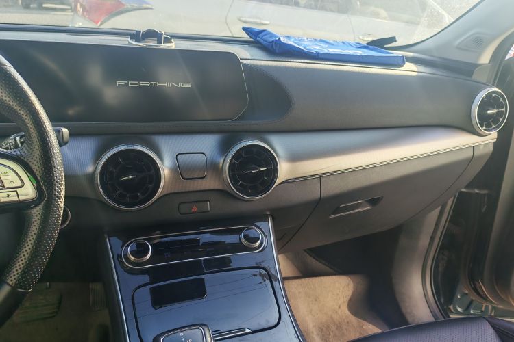 T5 2022 car image #15
