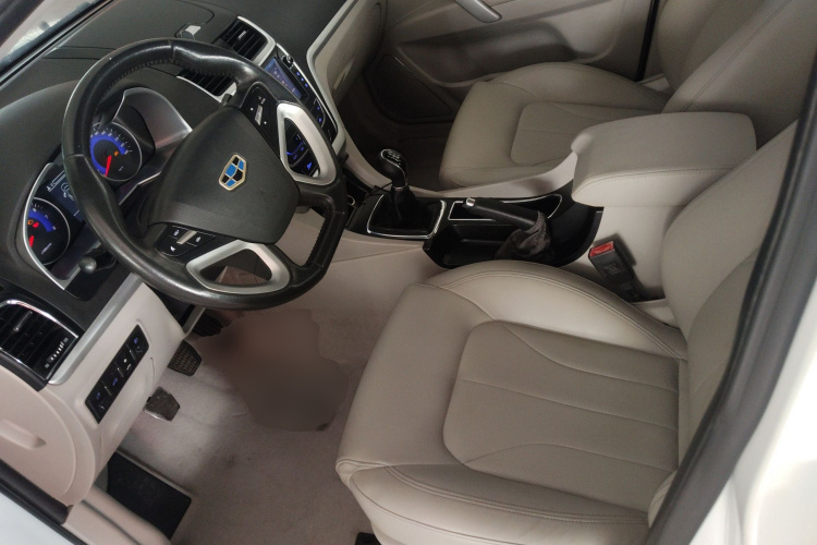 Emgrand 2016 car image #15