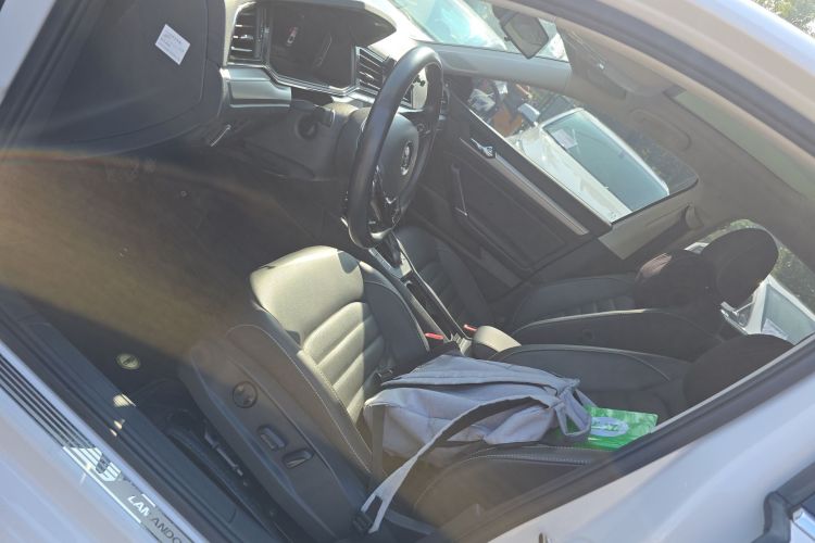 Volkswagen Lamando 2022 immagine di auto #15