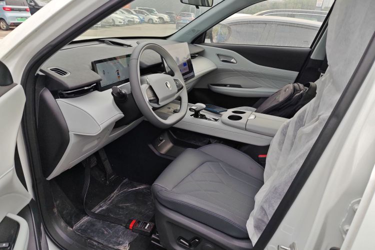 Changan UNI-Z PHEV 2025 #15 Changan UNI-Z PHEV 2025 car image #15