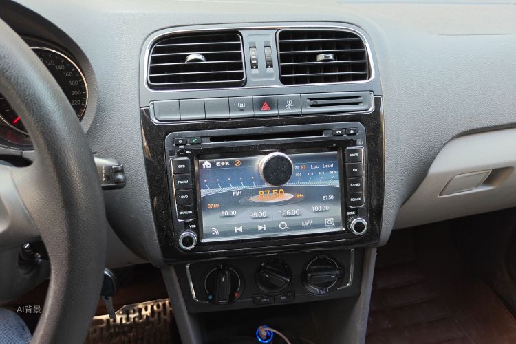 Polo 2015 immagine di auto #15