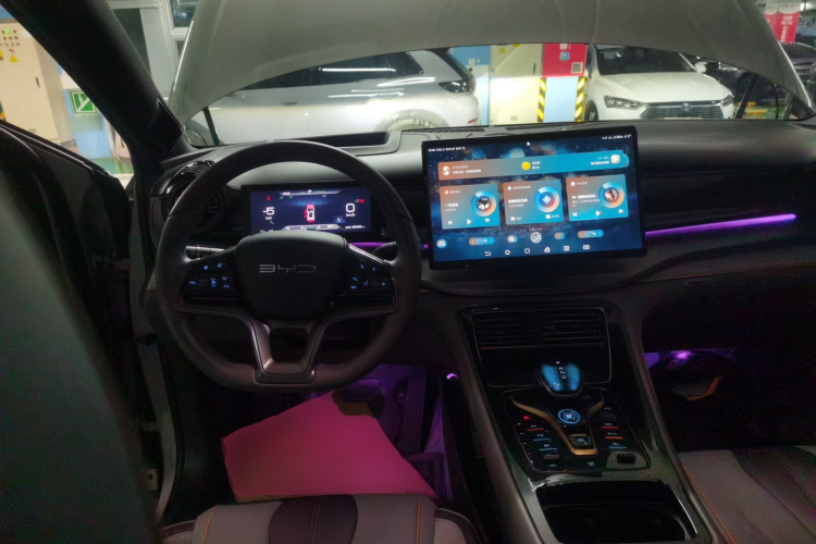 BYD Frigate 07 2023 #15 BYD Frigate 07 2023 car image #15