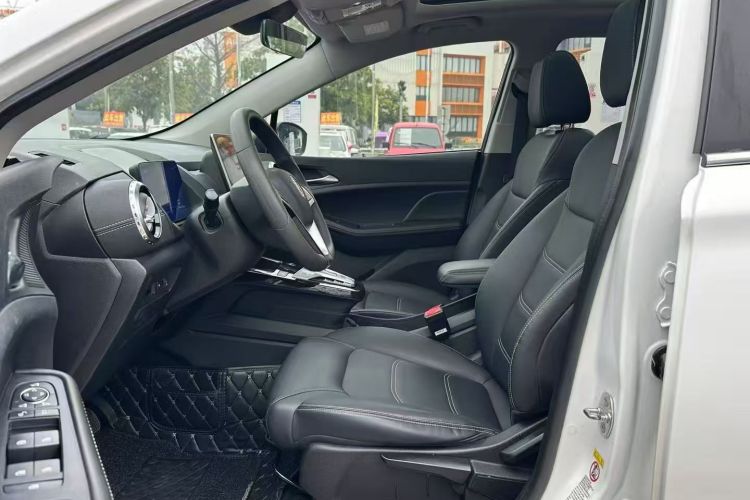 BYD Yuan New Energy 2019 #15 BYD Yuan New Energy 2019 car image #15