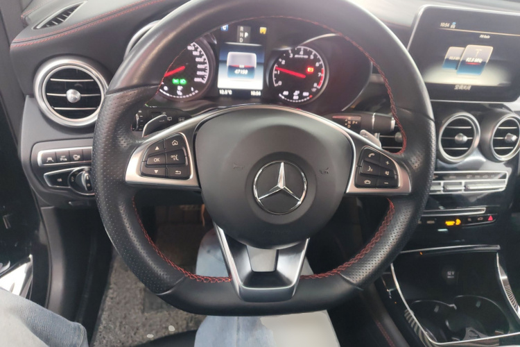 Mercedes-Benz GLC AMG 2019 immagine di auto #15