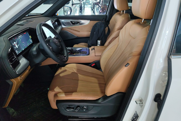 GAC Trumpchi ES9 2024 car image #15