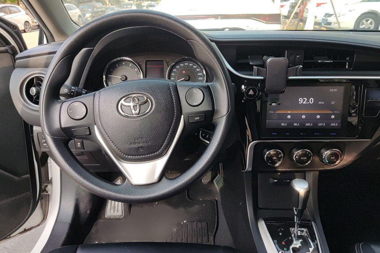 丰田 卡罗拉 2017 汽车图片 #15