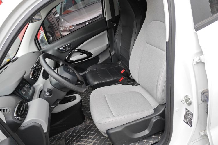 零跑汽车 零跑T03 2023 汽车图片 #15