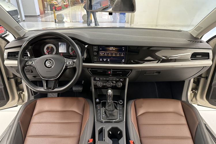 Volkswagen Lavida 2019 car image #15