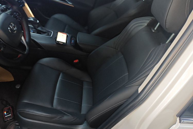 Toyota Harrier 2023 immagine di auto #15