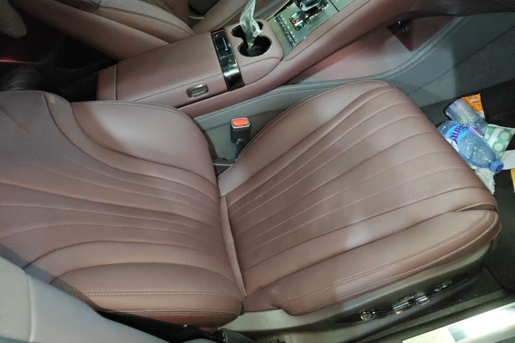 Denza Z9GT 2024 car image #15