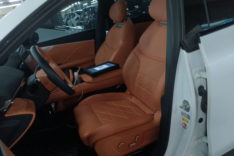 Deepal S05 2025 immagine di auto #15