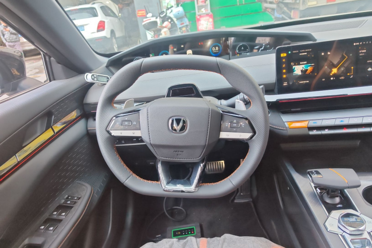 Changan UNI-V 2025 #15 Changan UNI-V 2025 car image #15