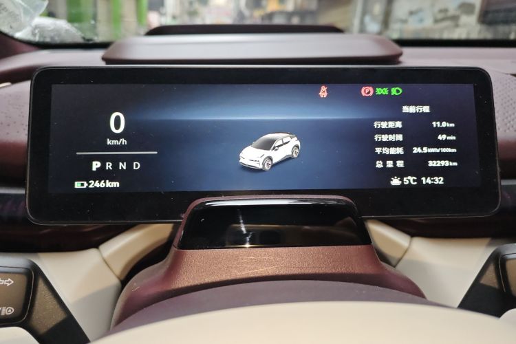 极氪 极氪X 2023 汽车图片 #15