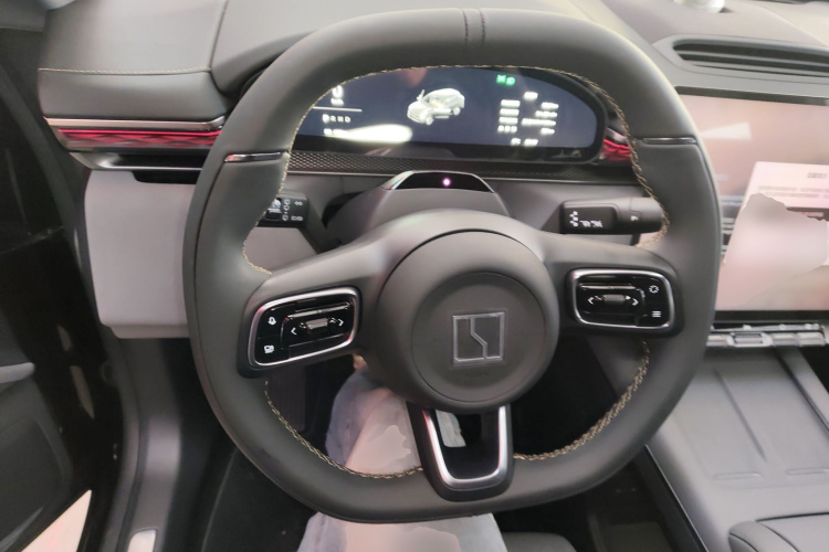Zeekr 7X 2025 car image #15