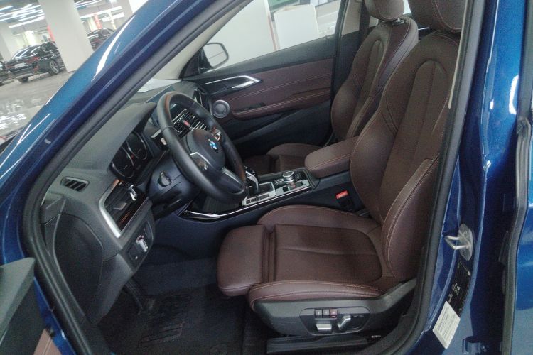 BMW 1 Series 2020 immagine di auto #15