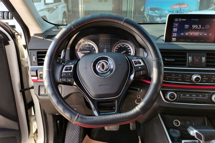 Forthing JOYEAR X5 2019 car image #15