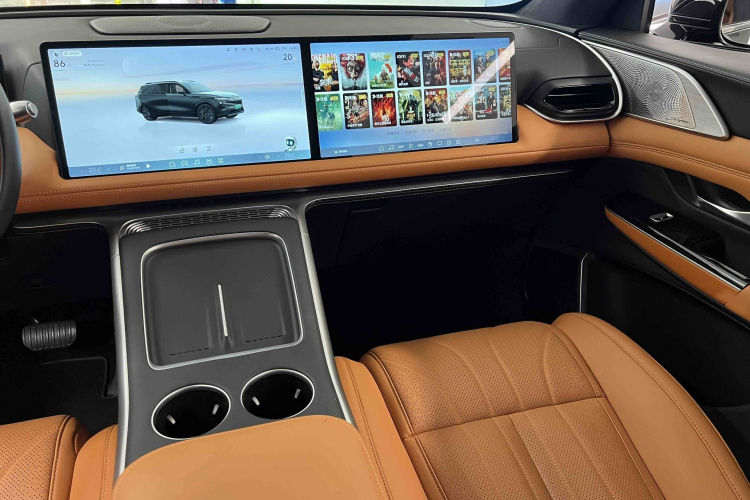 Xpeng G9 2025 immagine di auto #15