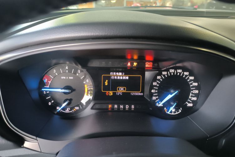 Ford Mondeo 2017 car image #15