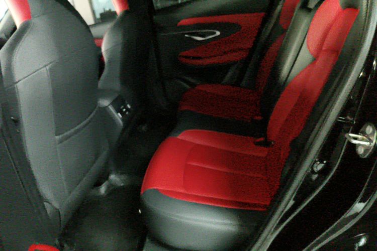 Changan UNI-T 2020 immagine di auto #15