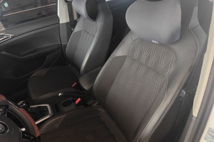 Volkswagen T-Cross 2019 car image #15