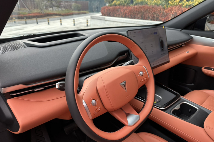 Deepal S05 2025 immagine di auto #15