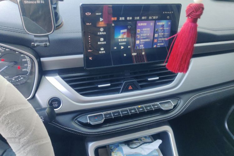 GEELY Vision X6 2021 car image #15