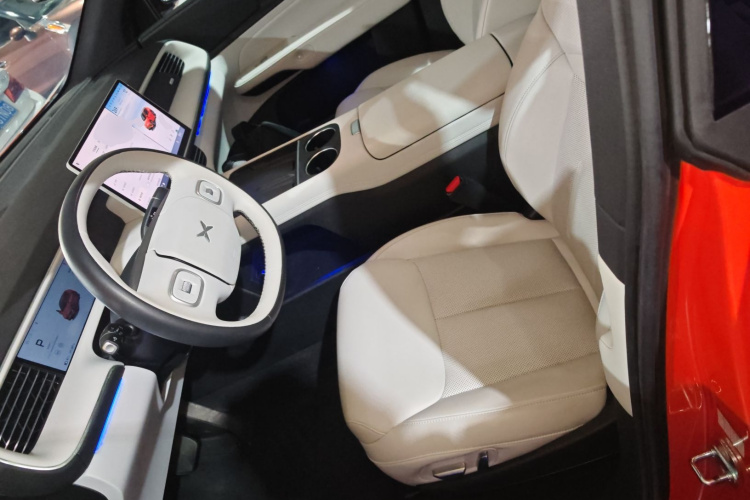 Xpeng G6 2023 immagine di auto #15
