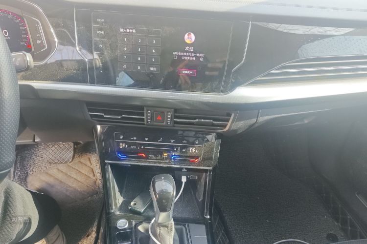Volkswagen Passat 2022 car image #15