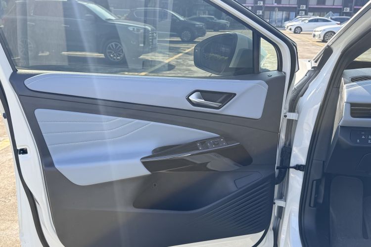 Volkswagen ID.4 X 2024 #15 Volkswagen ID.4 X 2024 car image #15