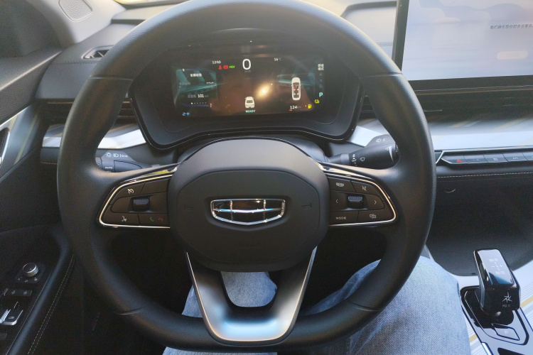 GEELY Emgrand L HiP 2025 car image #15