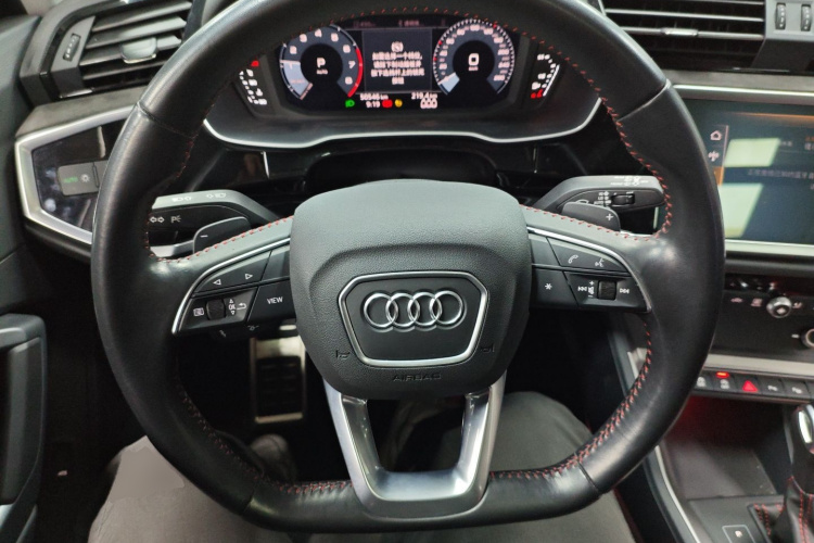 Audi Q3 2021 #15 Audi Q3 2021 car image #15