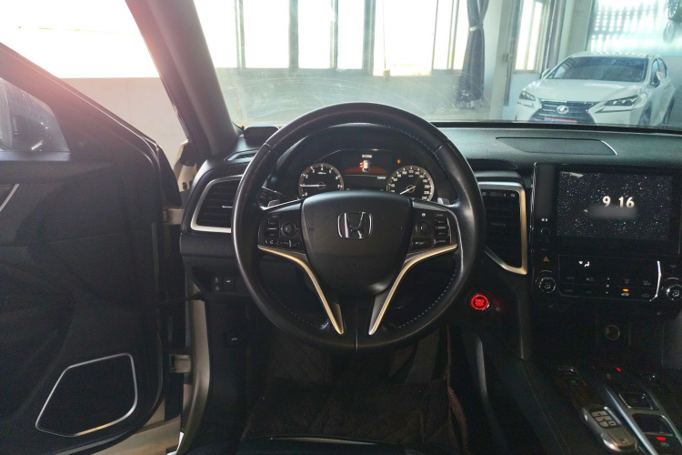 Honda UR-V 2017 #15 Honda UR-V 2017 immagine di auto #15