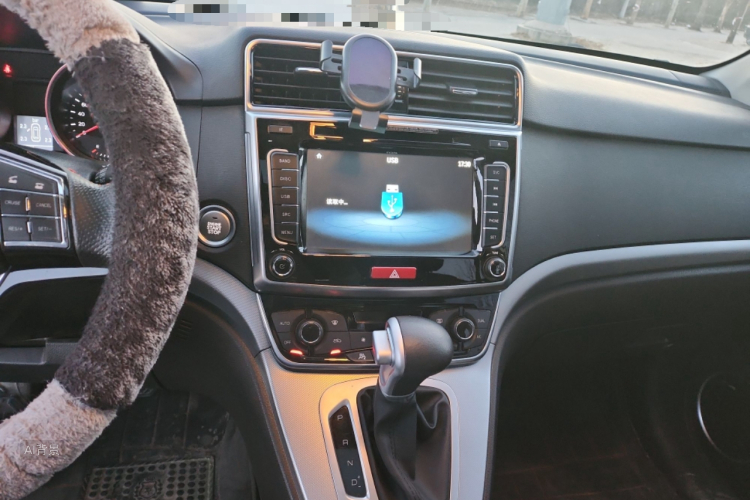 Haval M6 2019 #15 Haval M6 2019 car image #15