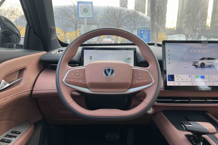 Changan UNI-Z PHEV 2025 car image #15